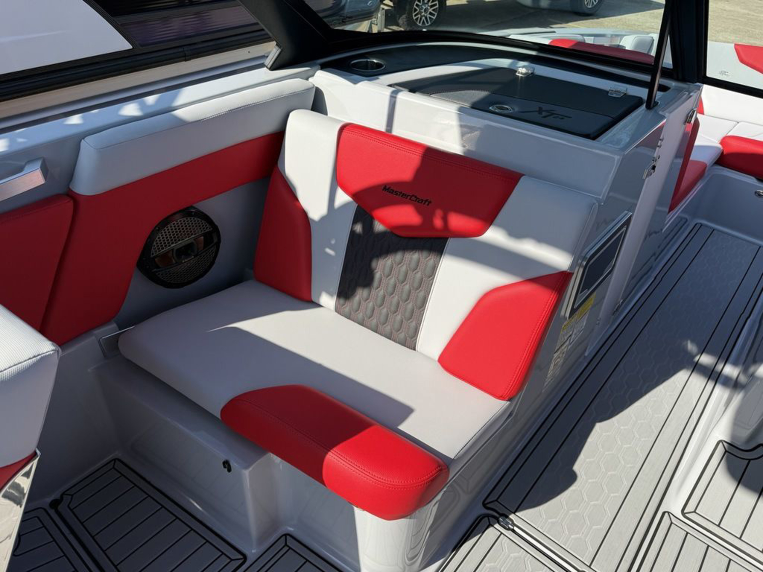 2024 Mastercraft XT24