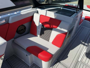 2024-mastercraft-xt24-105168-image15