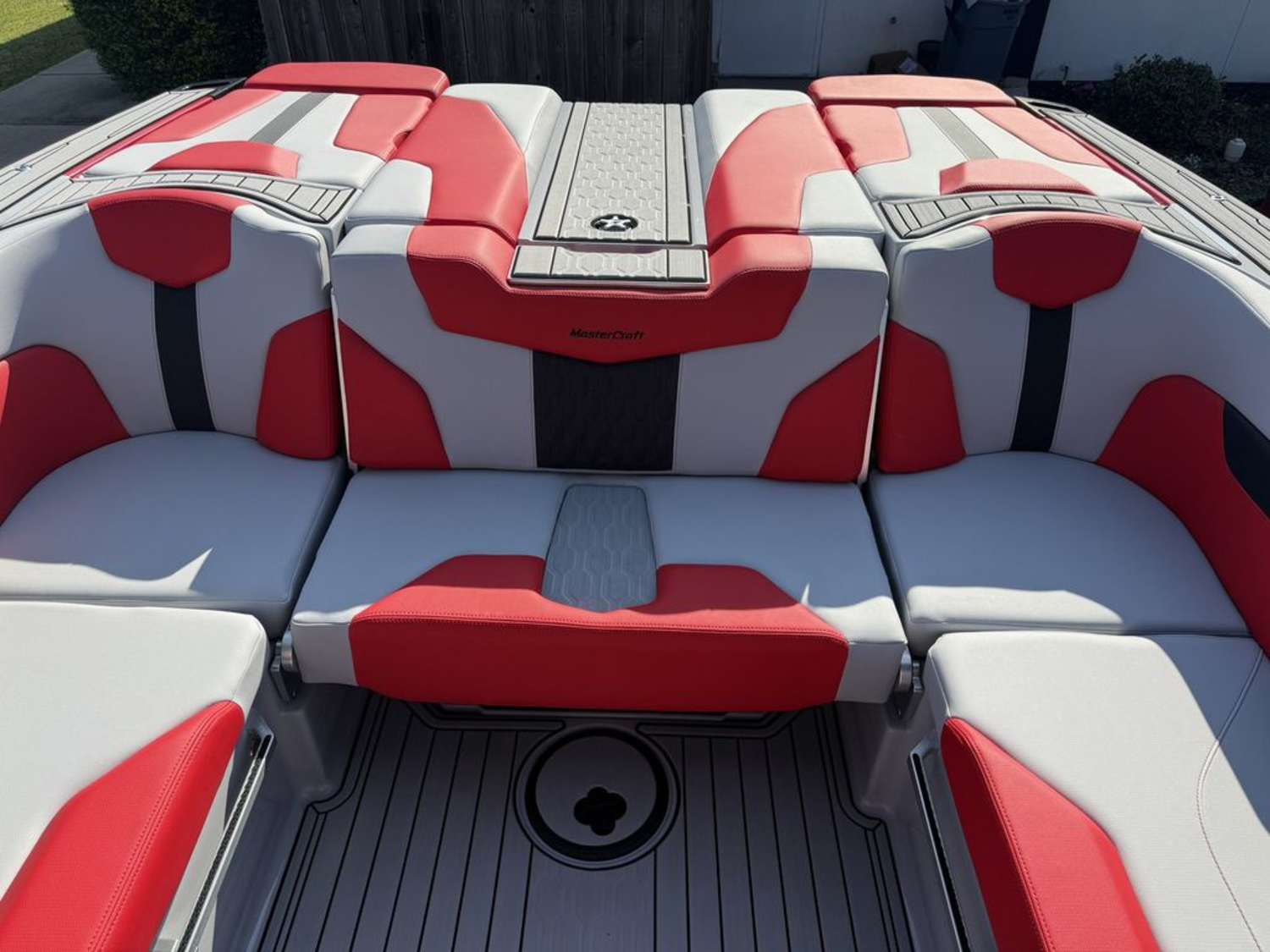 2024 Mastercraft XT24