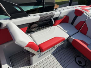 2024-mastercraft-xt24-105168-image18