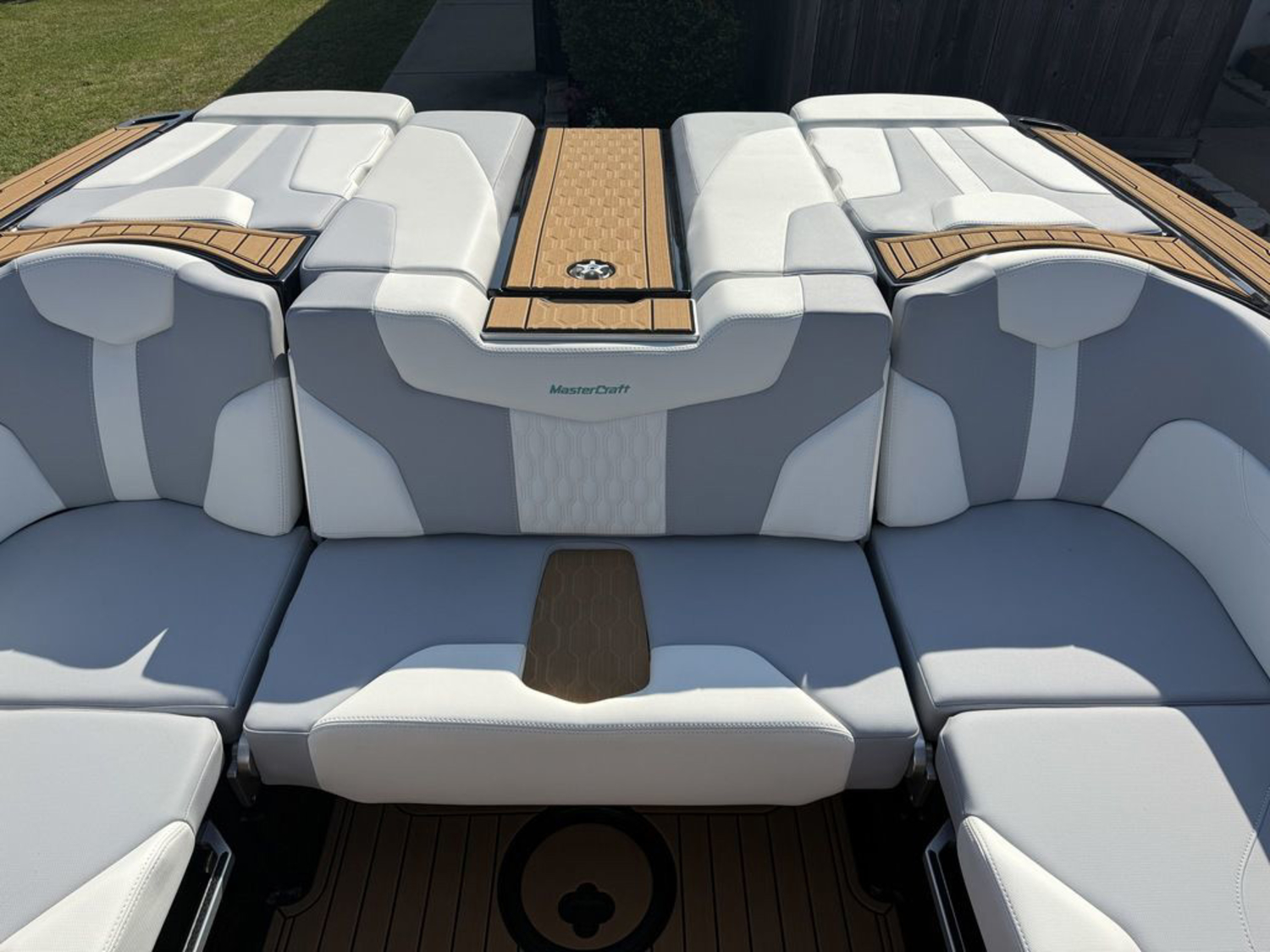 2024 Mastercraft XT24