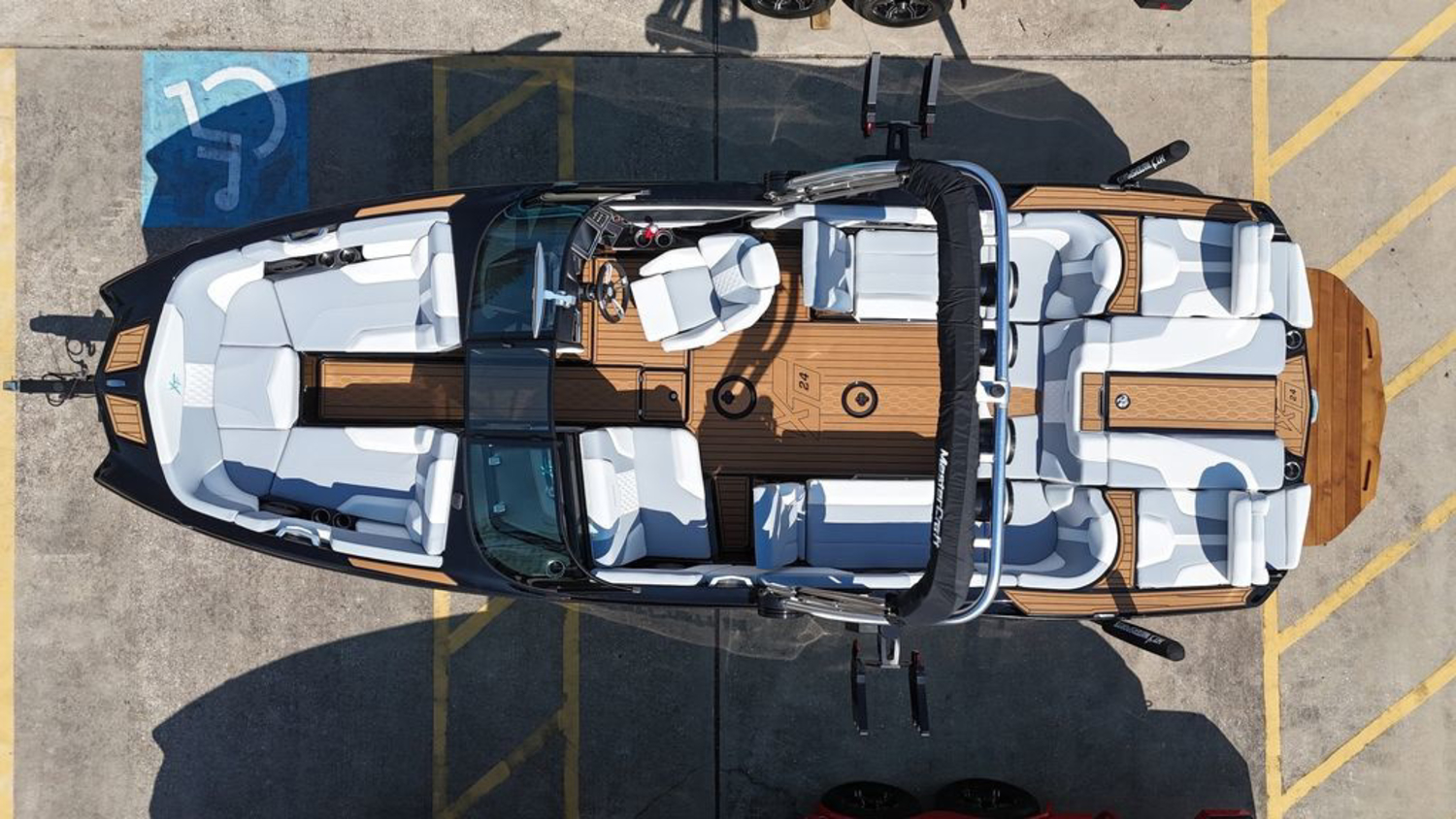 2024 Mastercraft XT24