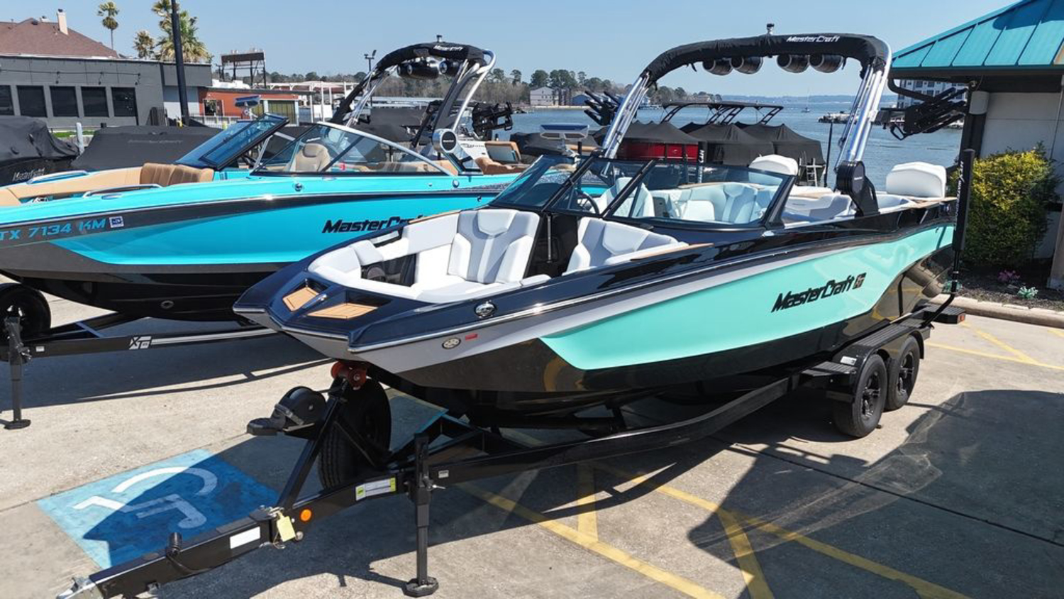 2024 Mastercraft XT24