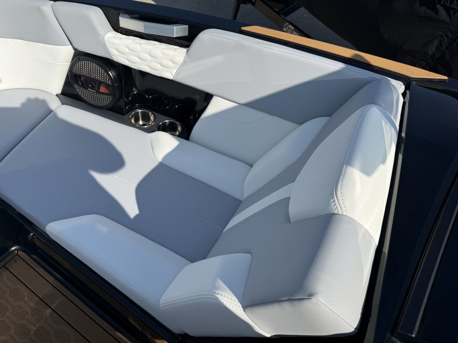 2024 Mastercraft XT24