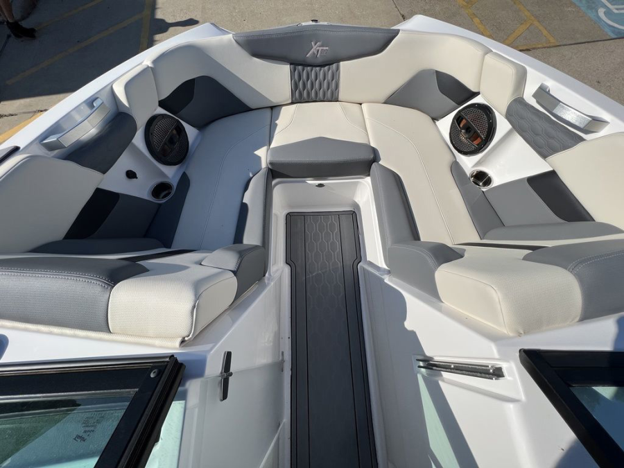2024 Mastercraft Boats XT20 for sale in HOUSTON, Texas