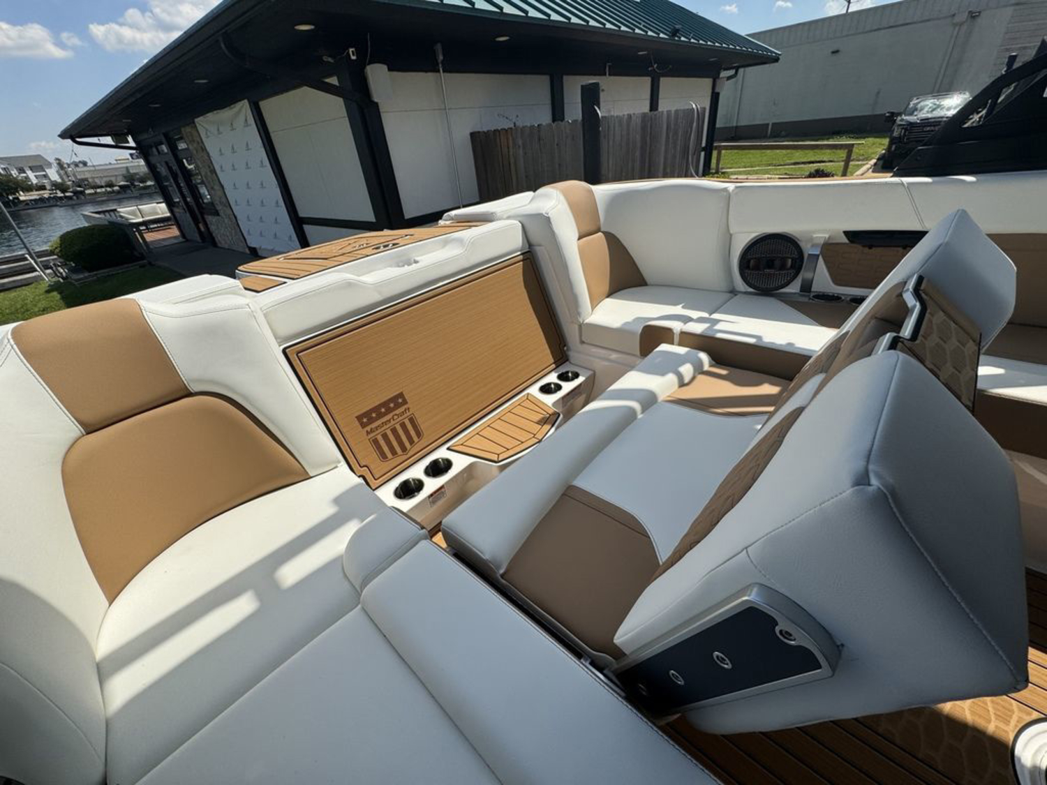 2024 Mastercraft X22