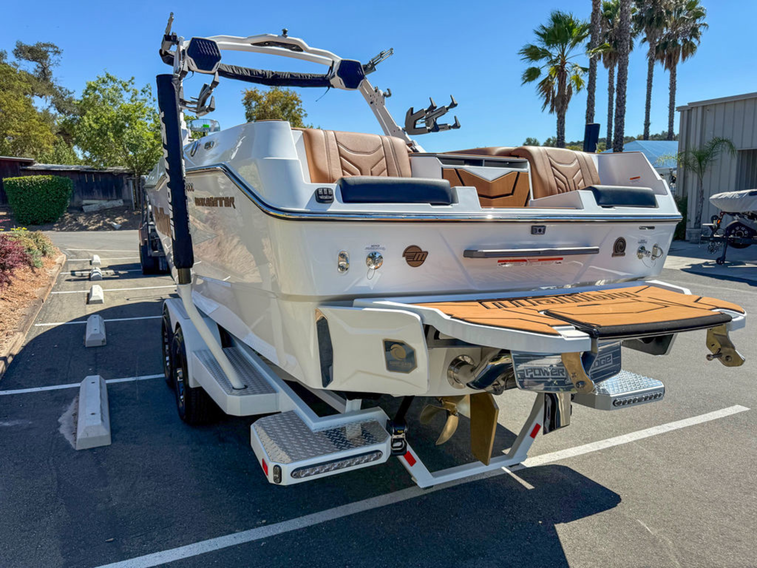 2026 Malibu Boats 25 LSV