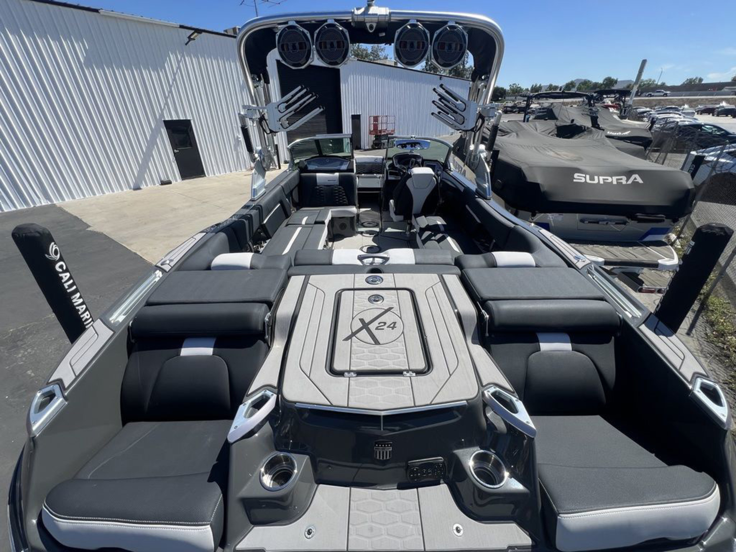 2021 Mastercraft X24