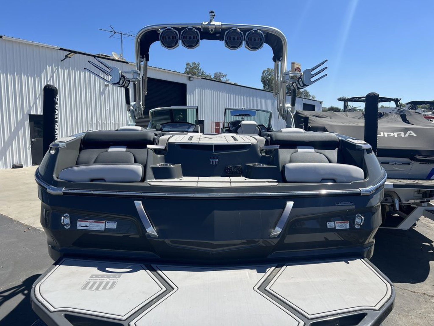 2021 Mastercraft X24