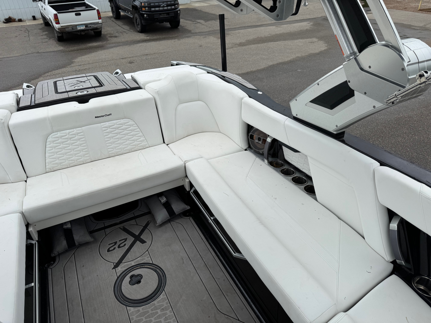 2022 MasterCraft X22