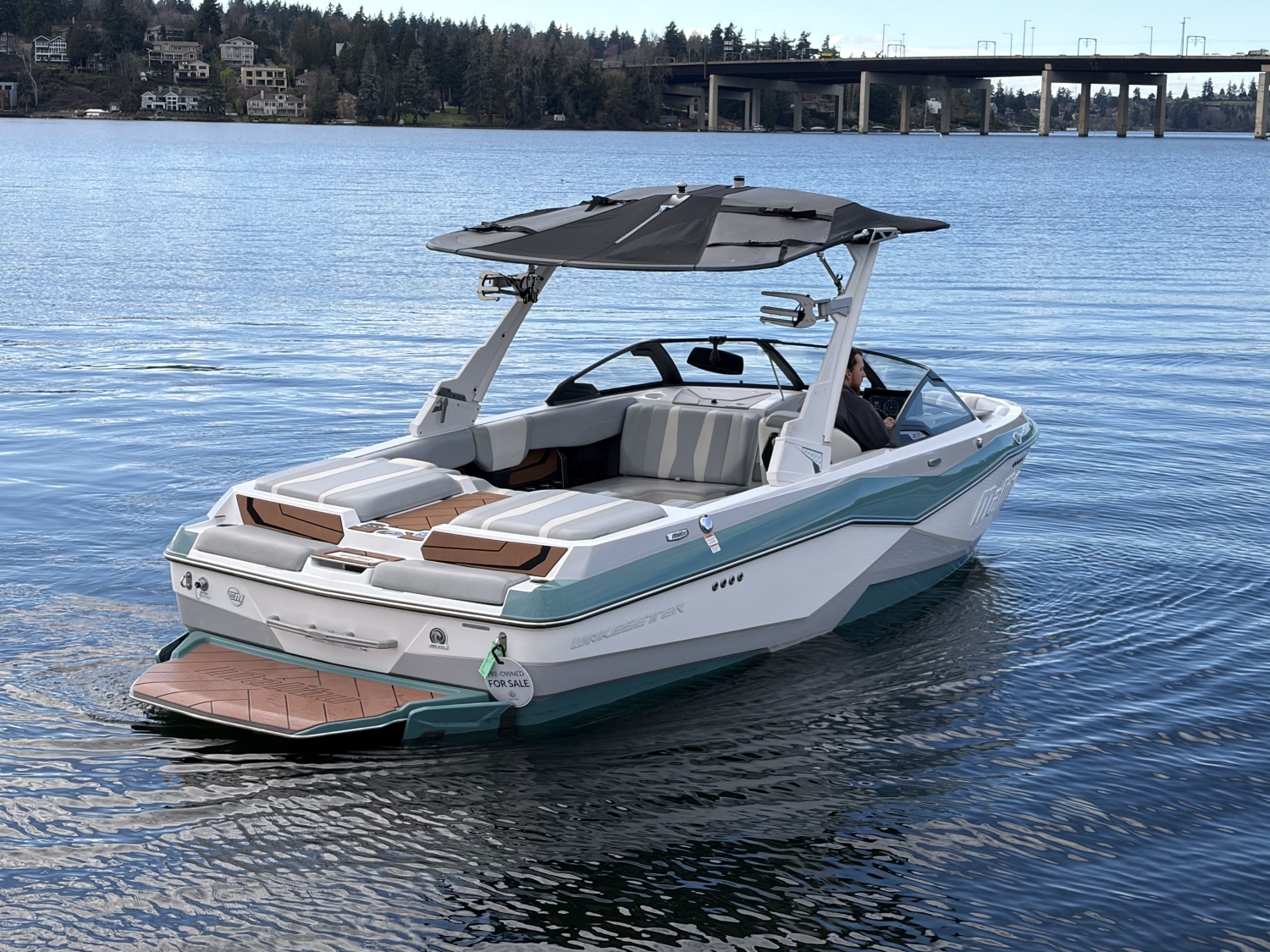 2024 Malibu 22 LSV