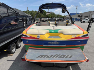 2009 Malibu Boats Wakesetter VLX for sale in Kimberling City, Missouri
