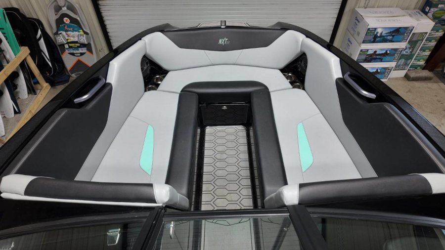 2022-mastercraft-nxt24-108475-image9