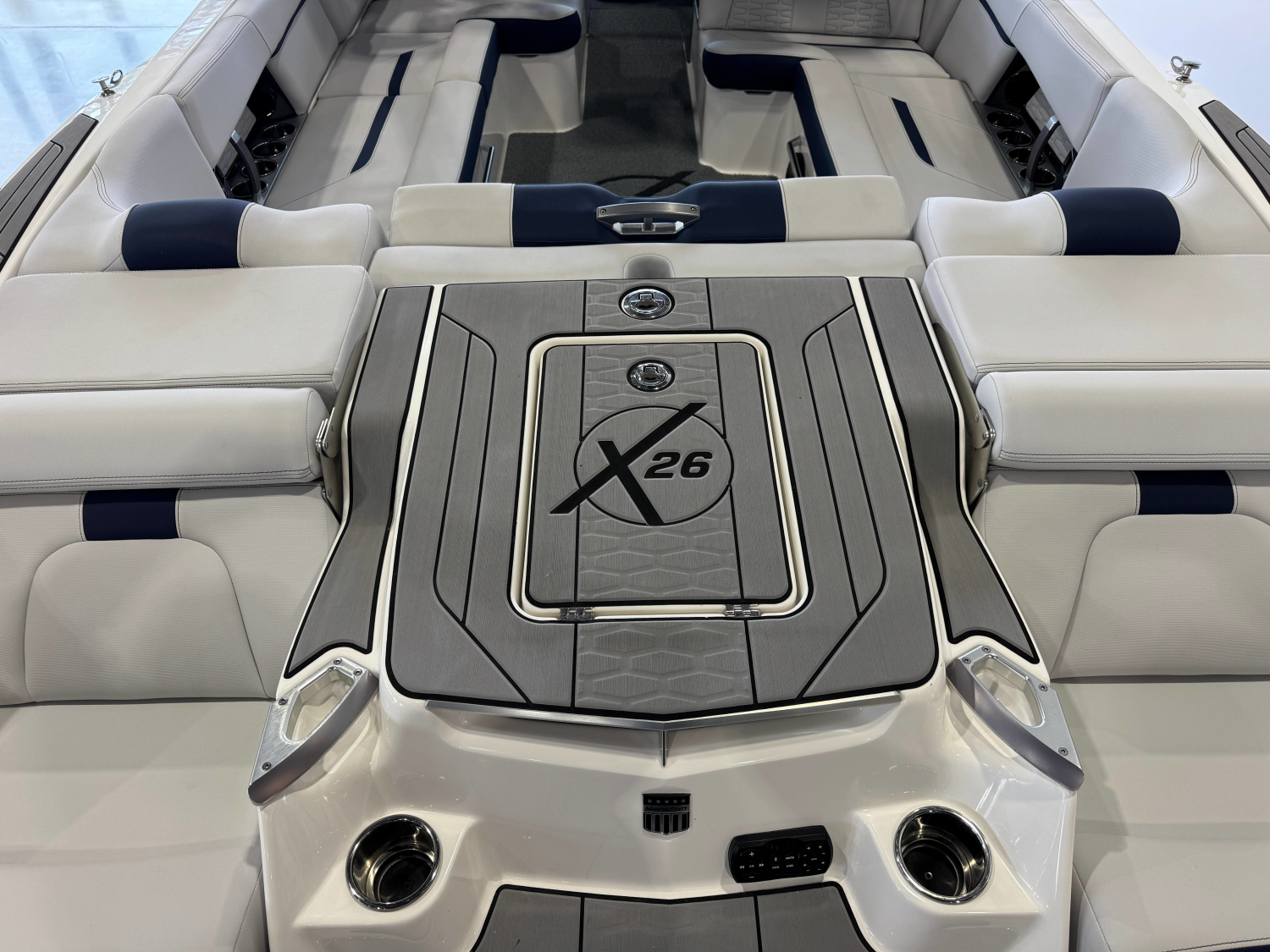 2021 MasterCraft X26