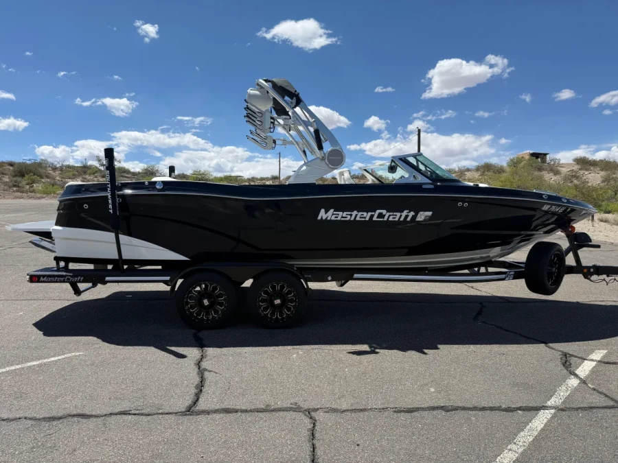 2018 Mastercraft Boats XT25 for sale in Elephant Butte, New Mexico
