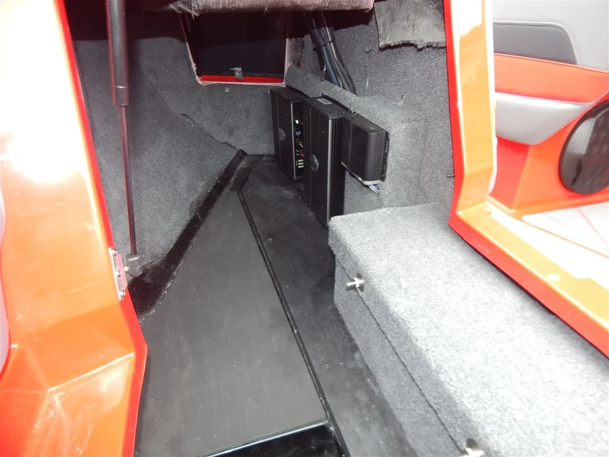 2022 Malibu Wakesetter 22LSV Tandem Axle Trailer Bimini FAE PNP MLS Illusion G5