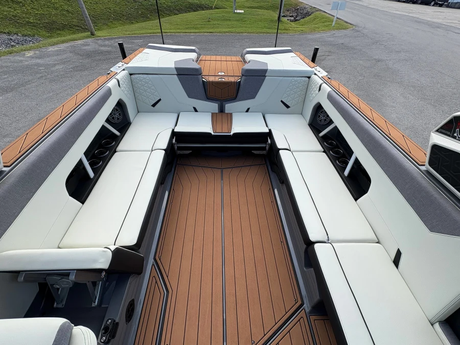 2026-nautique-gs24-110013-image14