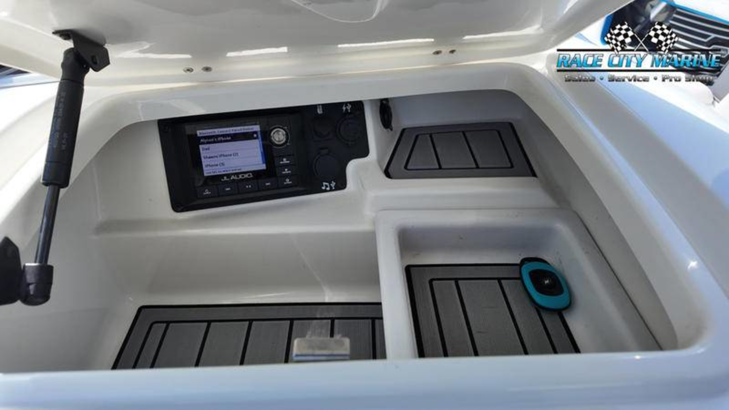 2018 Nautique G23
