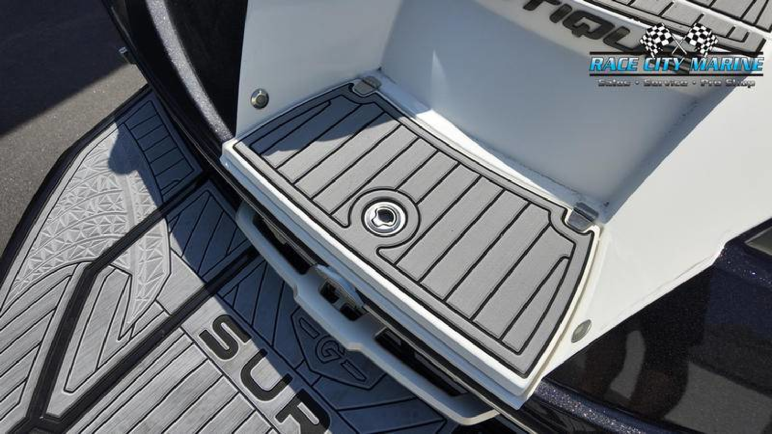 2018 Nautique G23