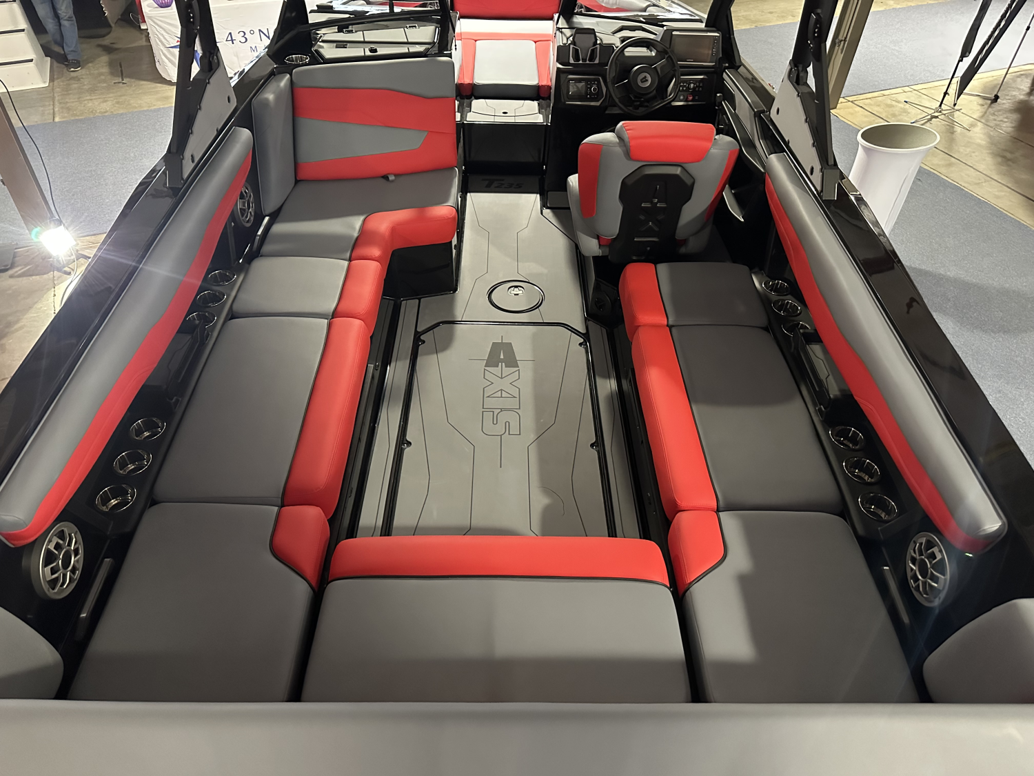 2023 Axis Wake Research T235