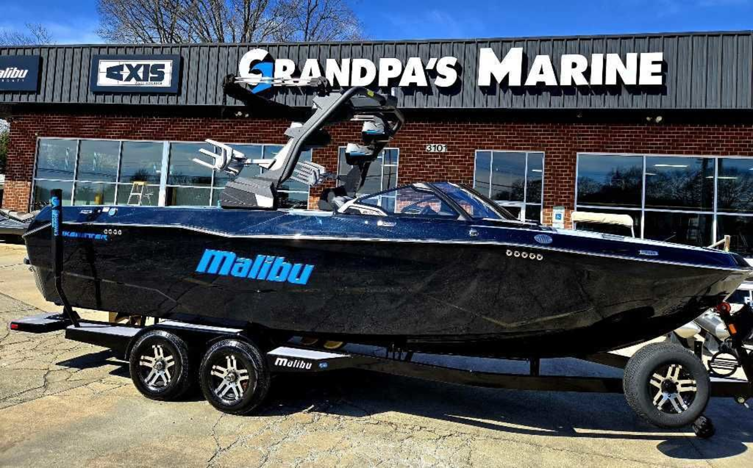 2025 Malibu Boats Wakesetter 25 LSV