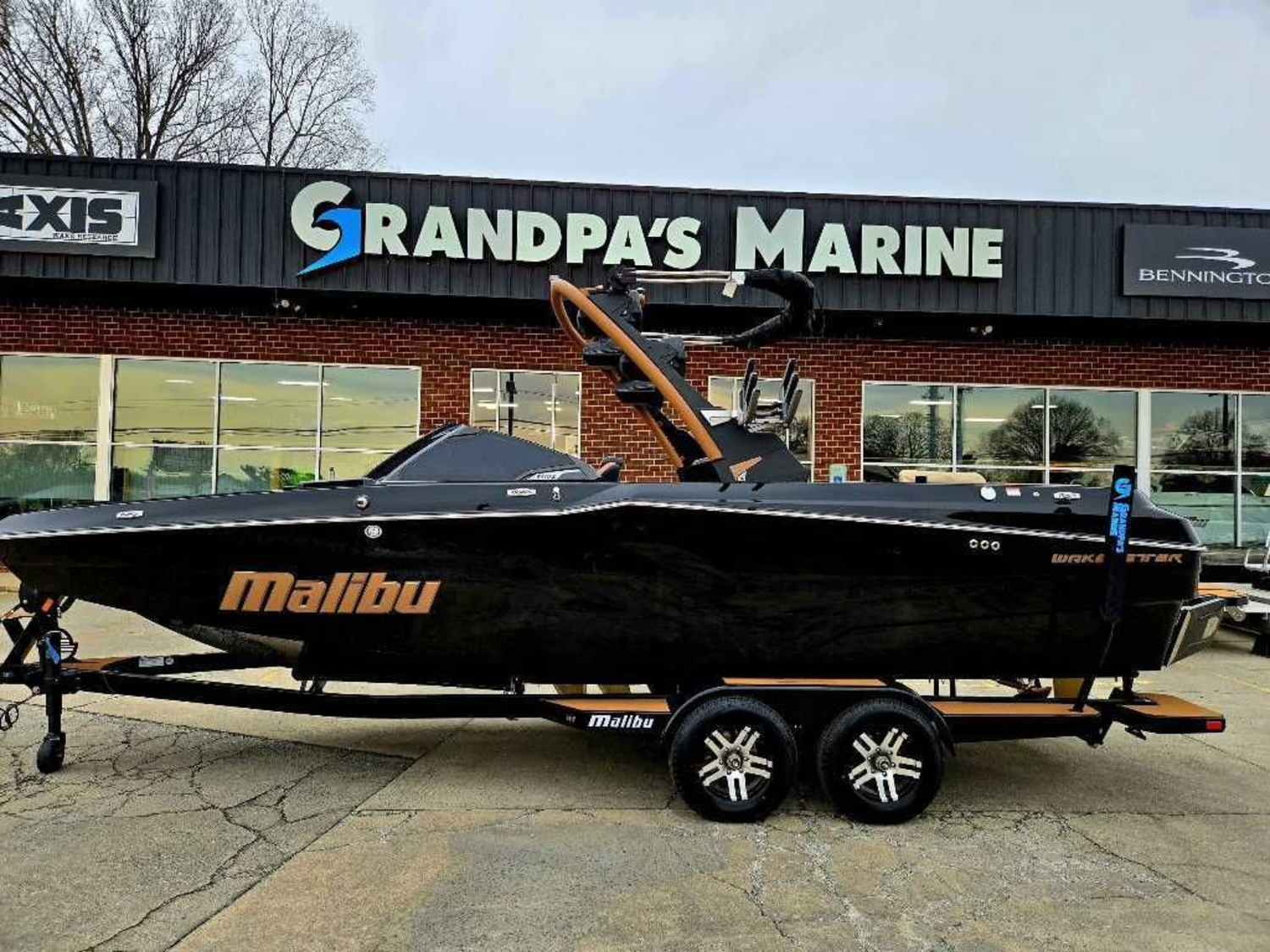 2025 Malibu Boats Wakesetter 24 MXZ