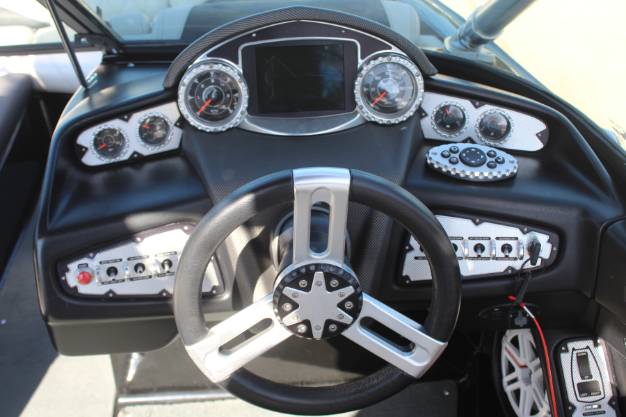 2011-mastercraft-x25-137083-image9