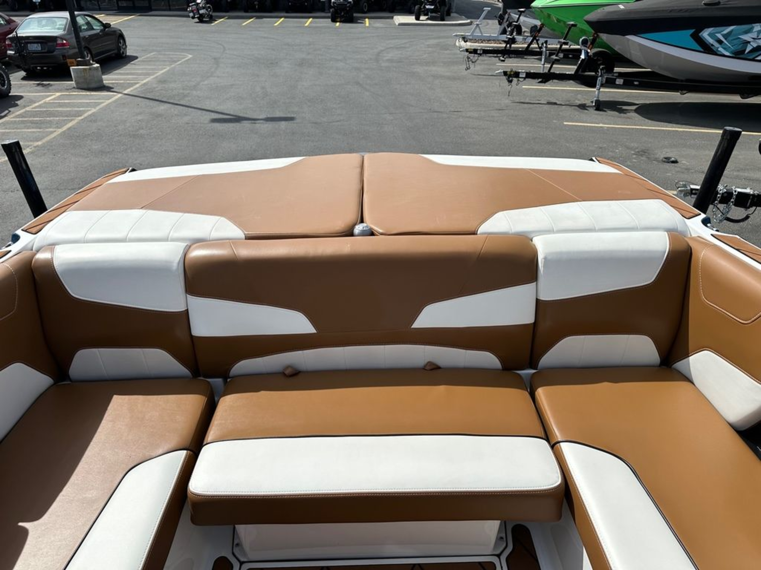 2022 Malibu Boats 22 LSV