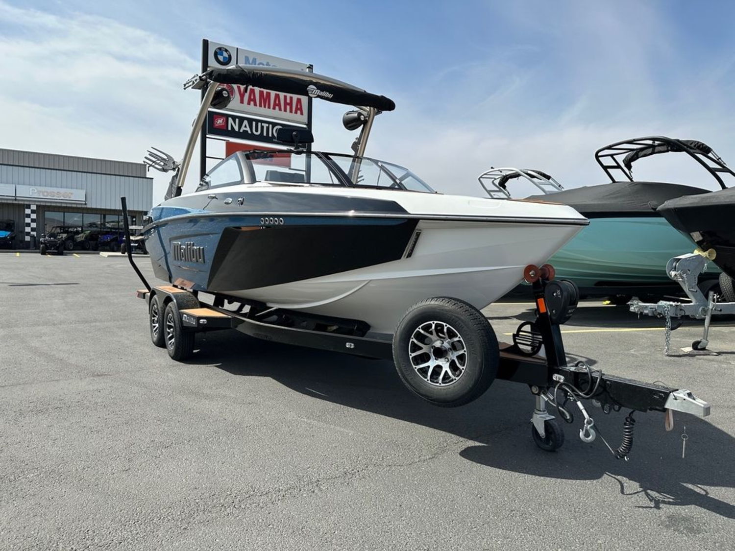 2022 Malibu Boats 22 LSV