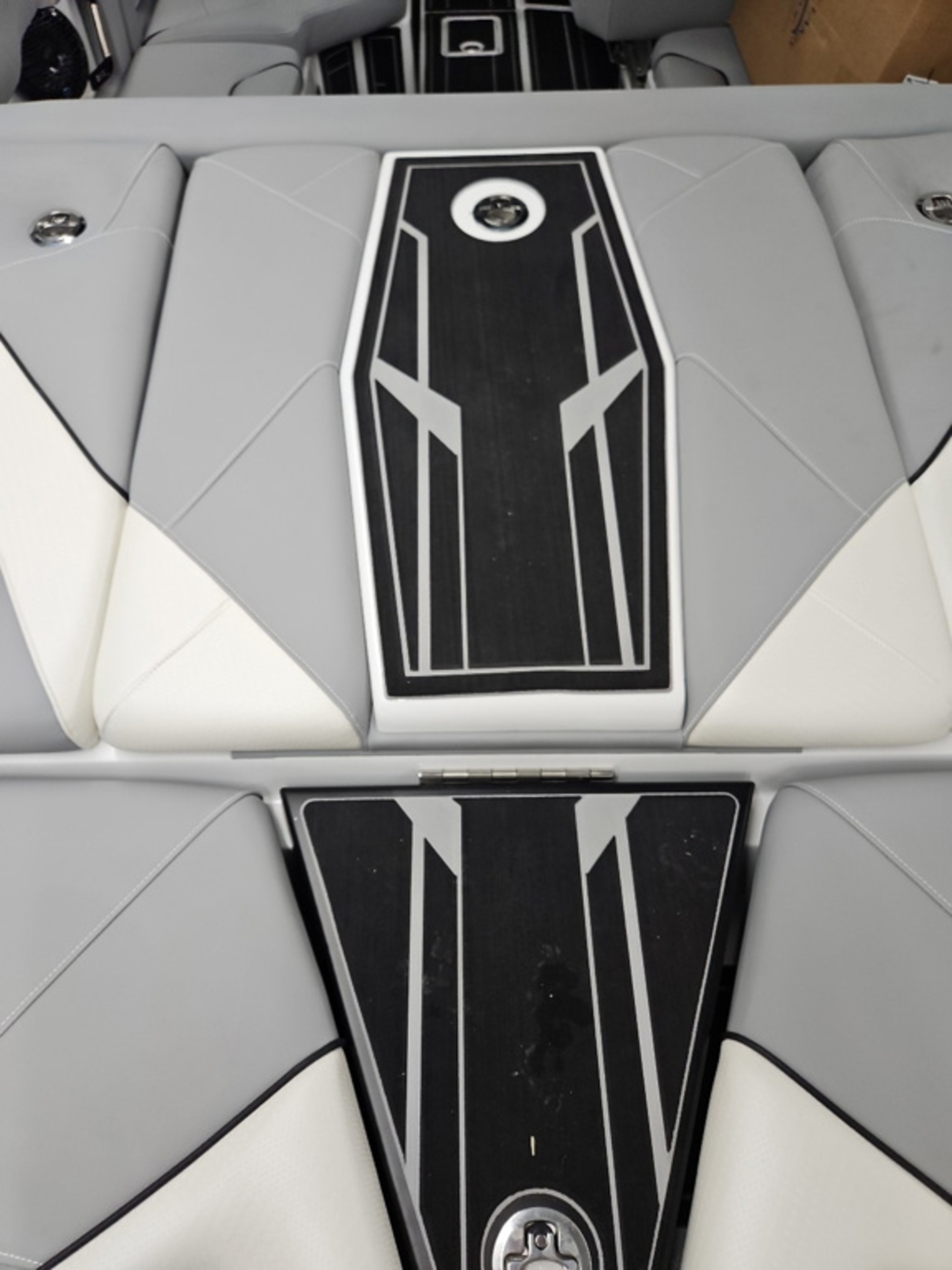 2025 Centurion NV213