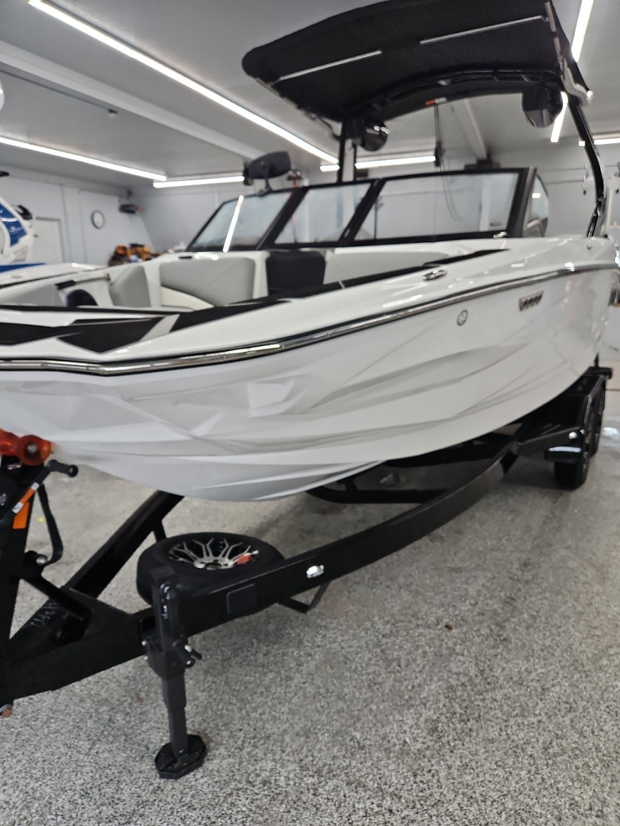2025 Centurion Boats Nv213 for sale in Oconomowoc, Wisconsin