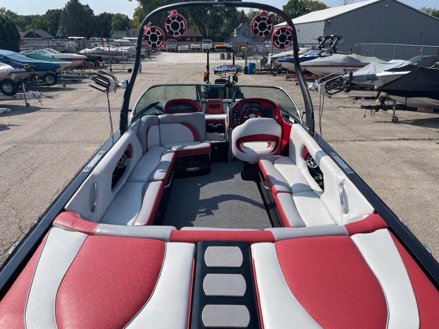 2013 Centurion Boats Enzo for sale in Oconomowoc, Wisconsin