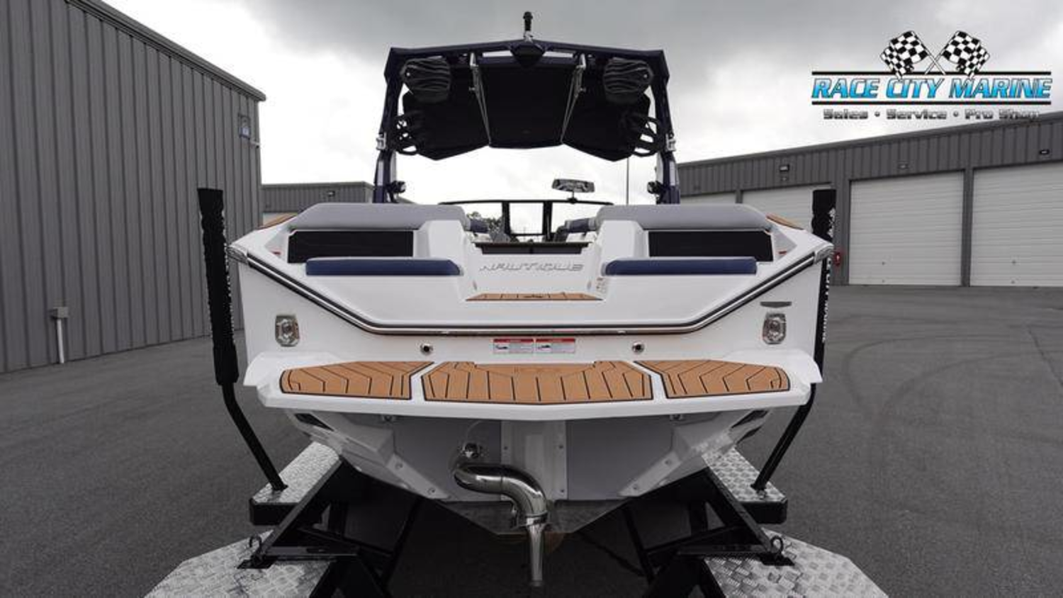 2025 Nautique S23