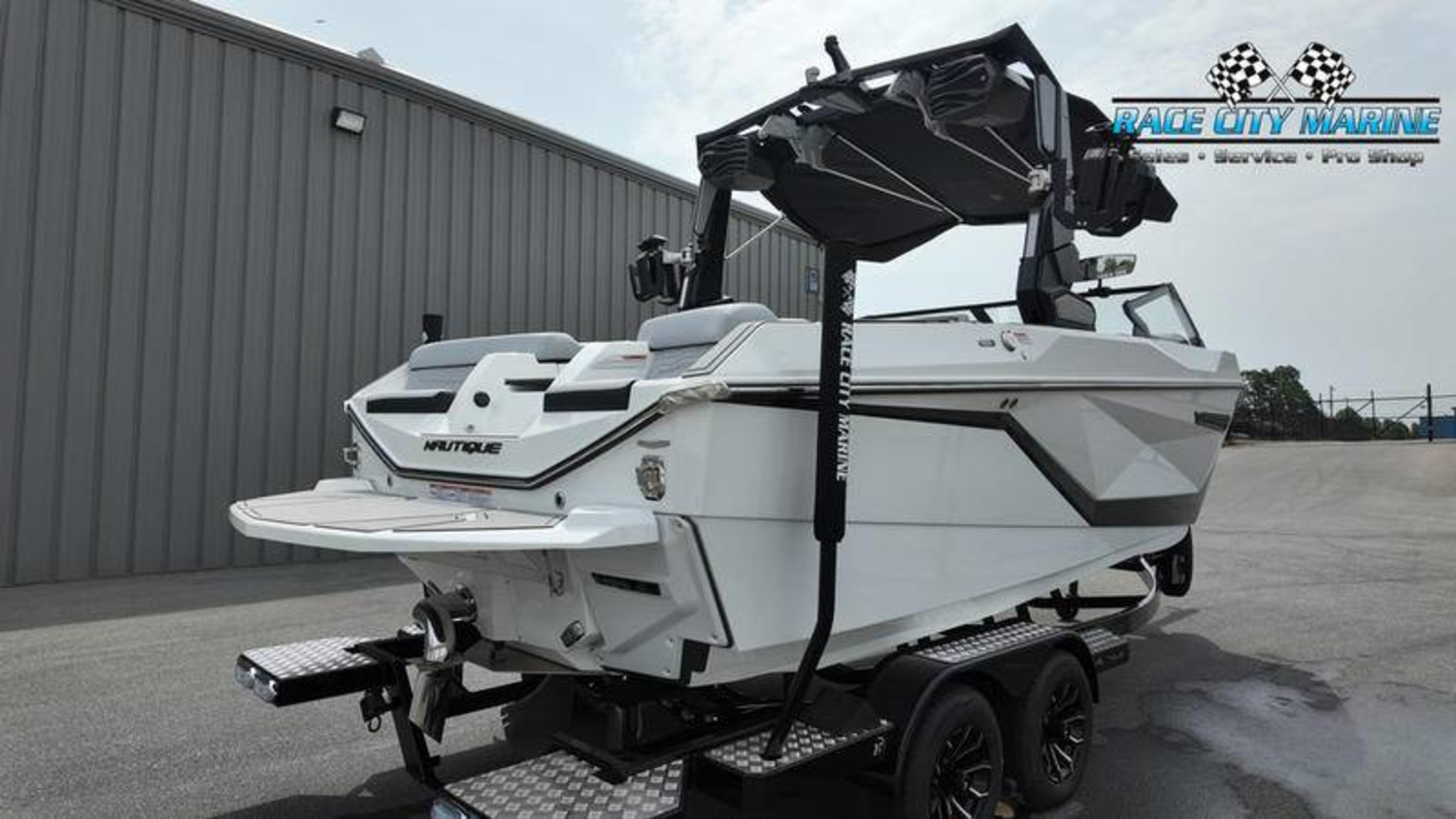2025 Nautique G21