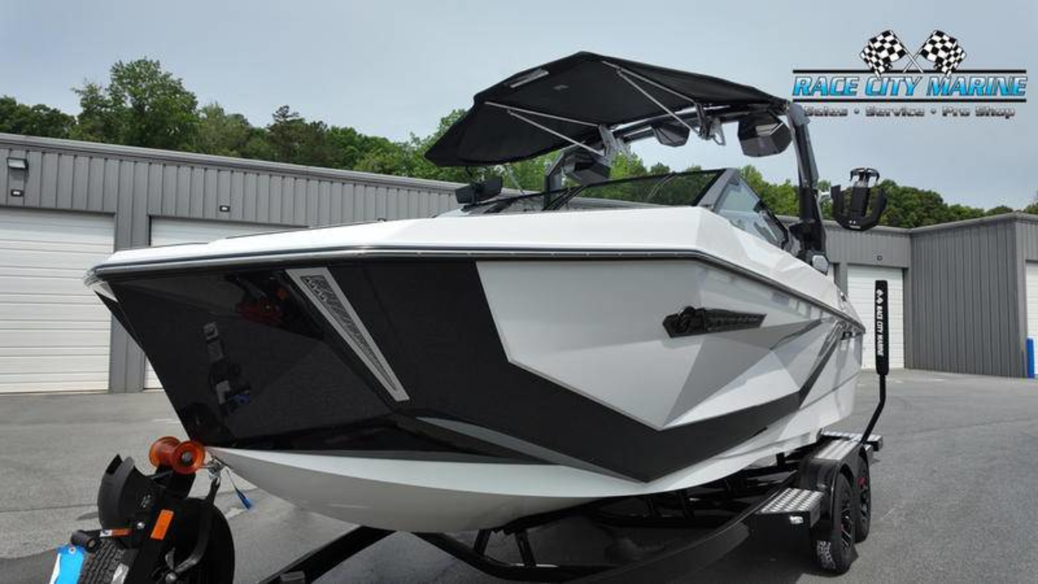 2025 Nautique G21