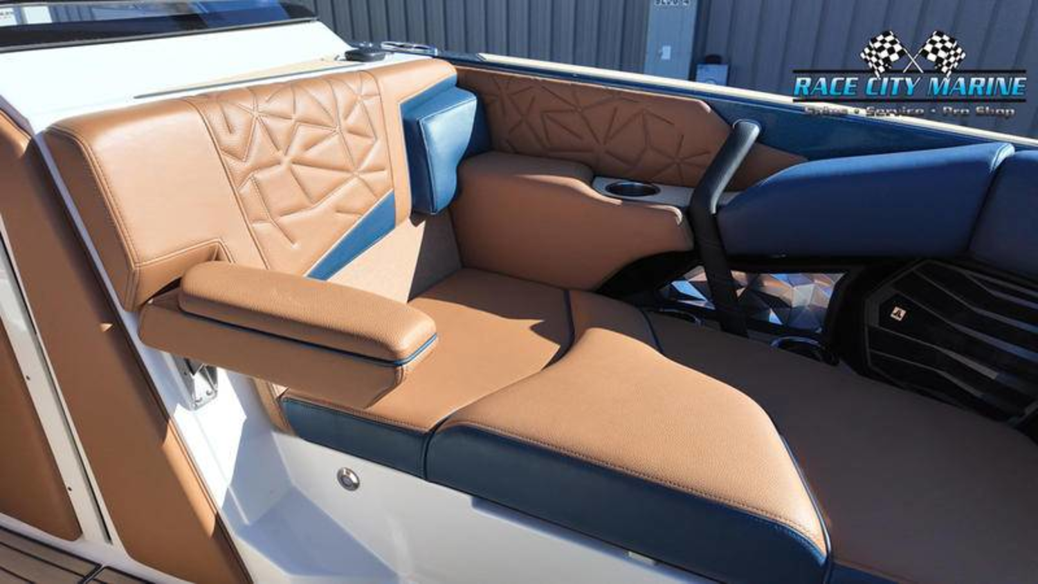 2022 Nautique Paragon 23