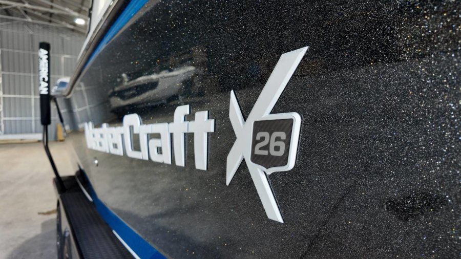 2018-mastercraft-x26-96096-image2