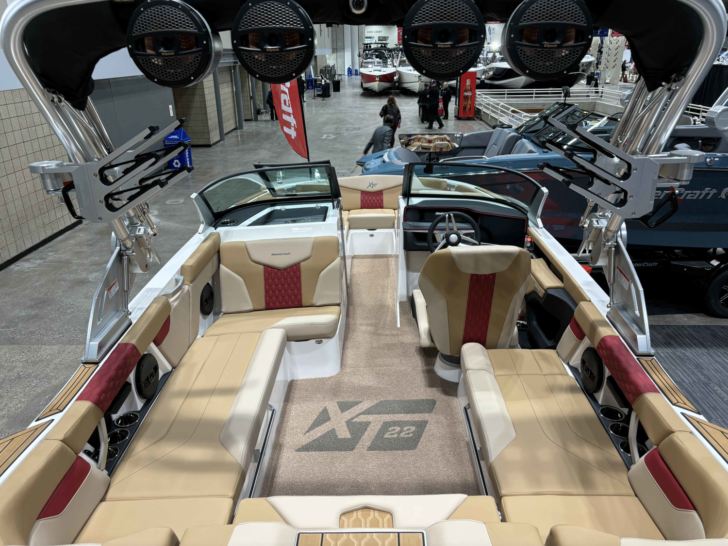 2025 Mastercraft XT22