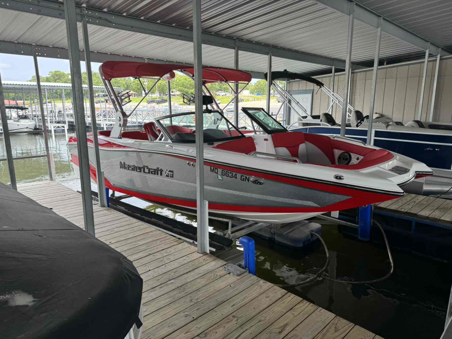 2021 Mastercraft XT22