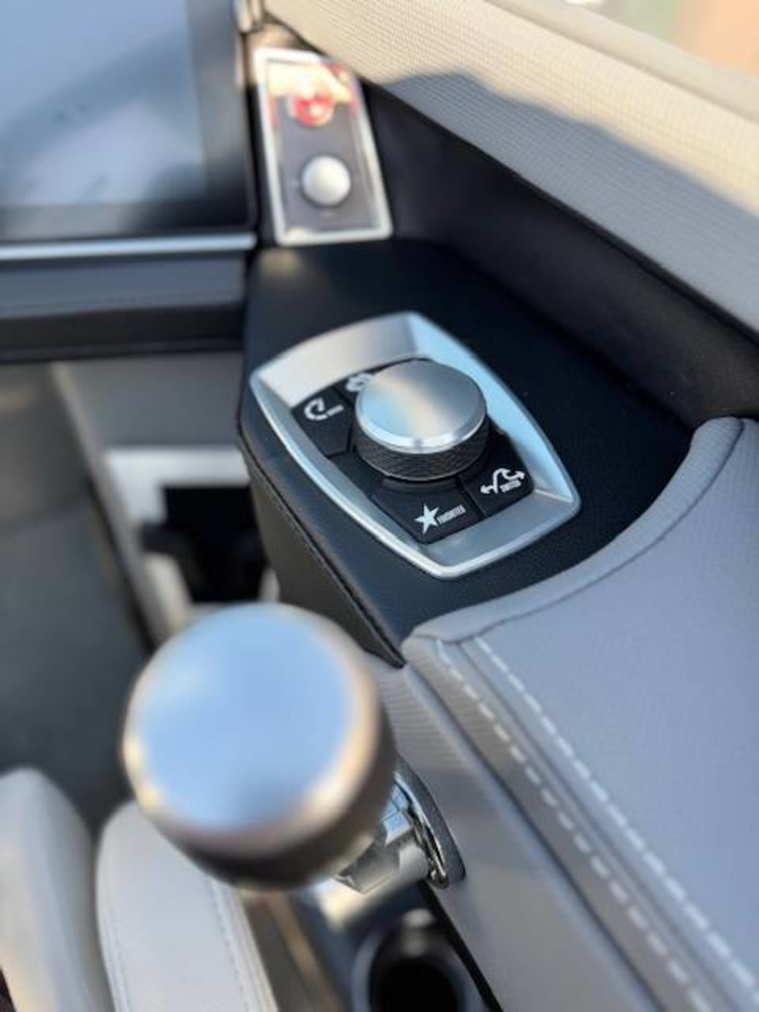 2025 MasterCraft XT24