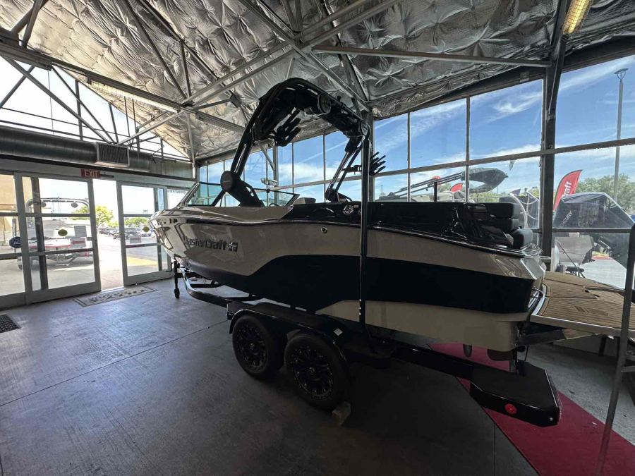 2025 Mastercraft Boats XT22 for sale in Riverside, California