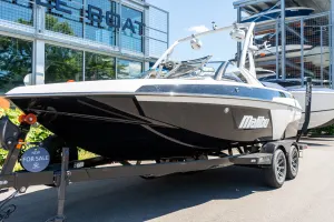 2025-malibu-wakesetter-vtx-97653-image11