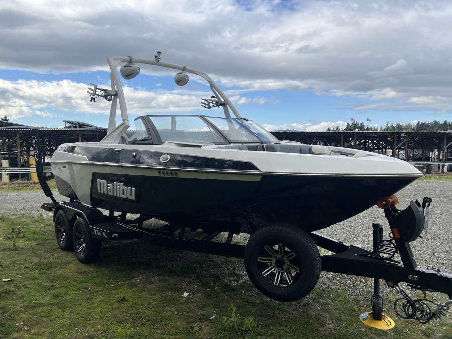 2025 Malibu Boats Wakesetter VTX for sale in Bellevue, Washington