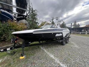 2025-malibu-wakesetter-vtx-97653-image8