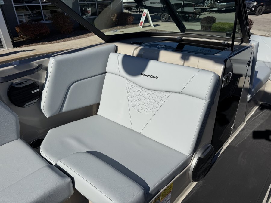 2026-mastercraft-nxt22-110330-image9