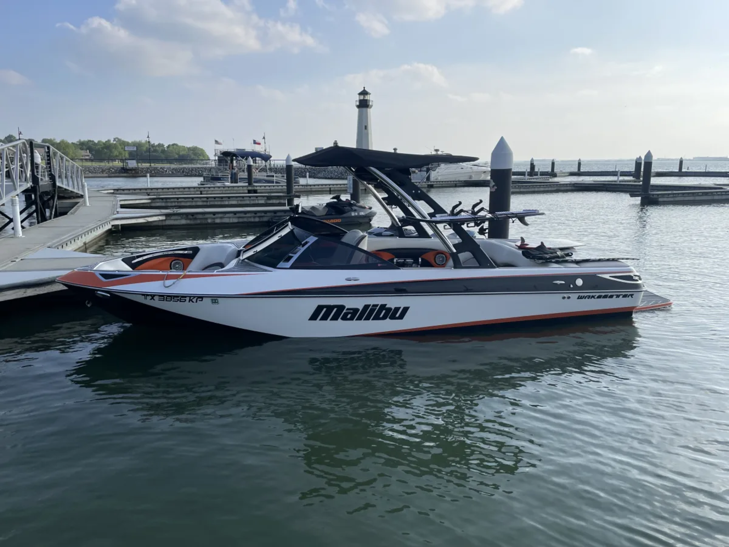 Malibu Wakesetter 23LSV, Surf tabs, FAE, Gatorstep 