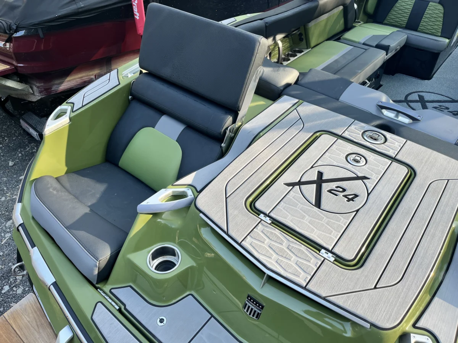 2022 MasterCraft X24