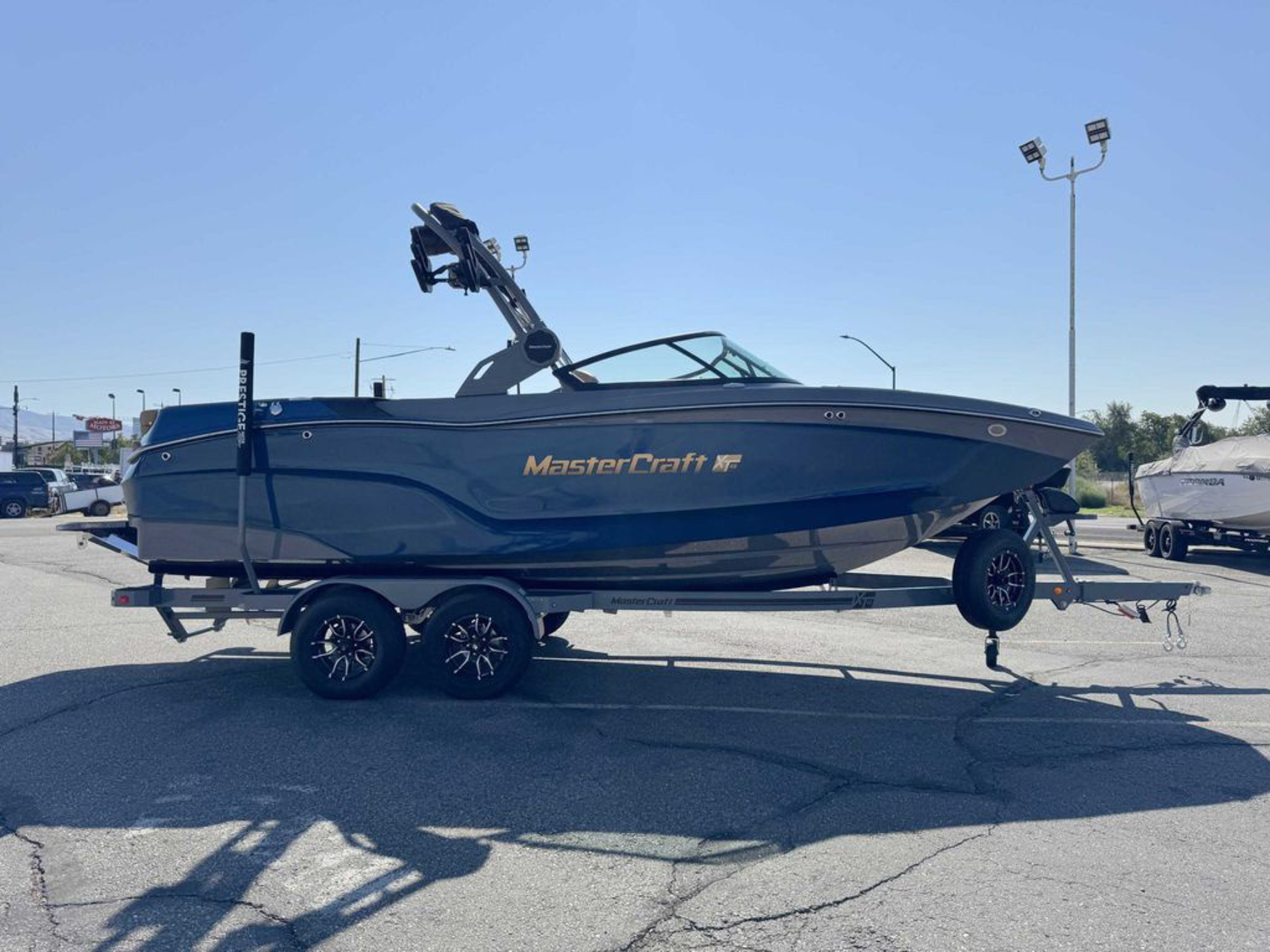 2026 Mastercraft XT22