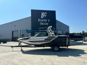 2014 Moomba Boats Mondo for sale in Brooklyn, Michigan