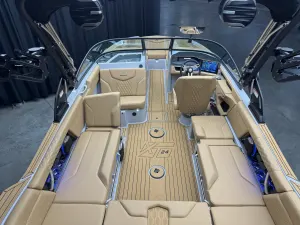 2026-mastercraft-xt24-110468-image28